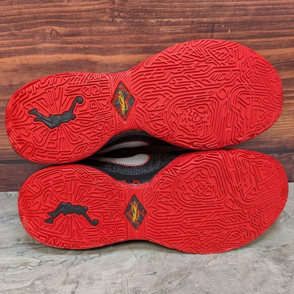 Nike LeBron XX 20 Trinity Men's 17 Heat Black Red Basketball Shoes DJ5423-001 - Picture 8 of 10